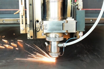 Лазерная резка листового металла Лазерная резка листового металла